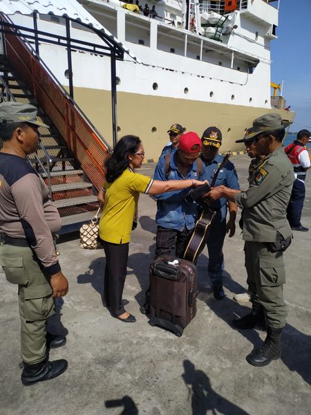 Pendataan penduduk non permanen di Pelabuhan Benoa