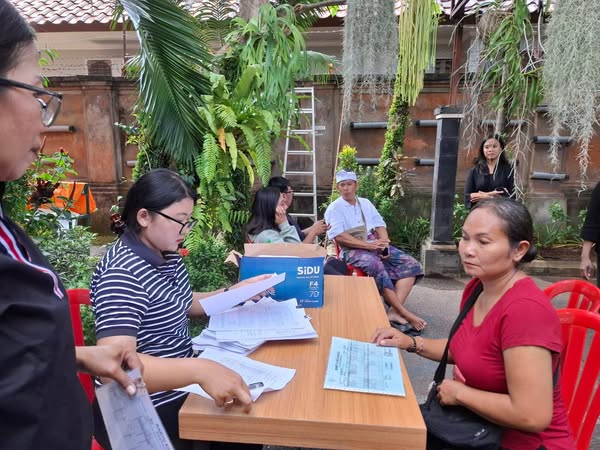 Pelayanan Jemput Bola Pelangi (Pelayanan Langsung Jadi) Kelurahan Dangin Puri