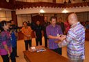 DKPS Kota Denpasar menyerahkan DP4 Pileg 2014 kepada KPU Kota Denpasar