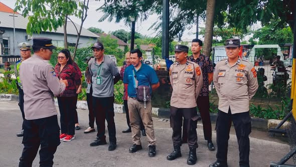 Kegiatan pendataan penduduk non permanen di Wilayah Pelabuhan Benoa